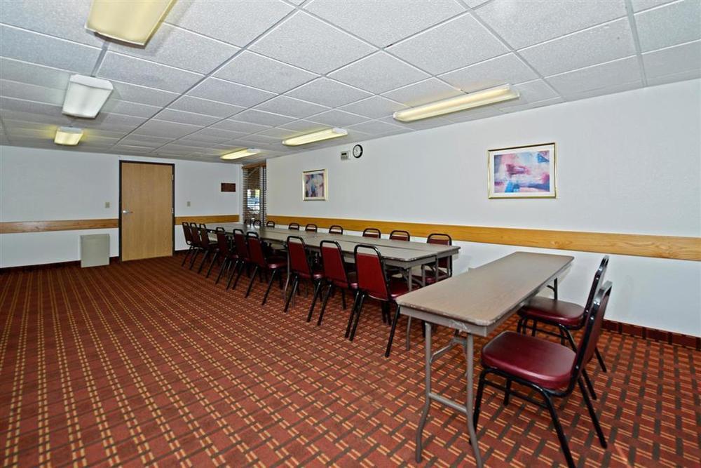 Hotel Western Airport &
