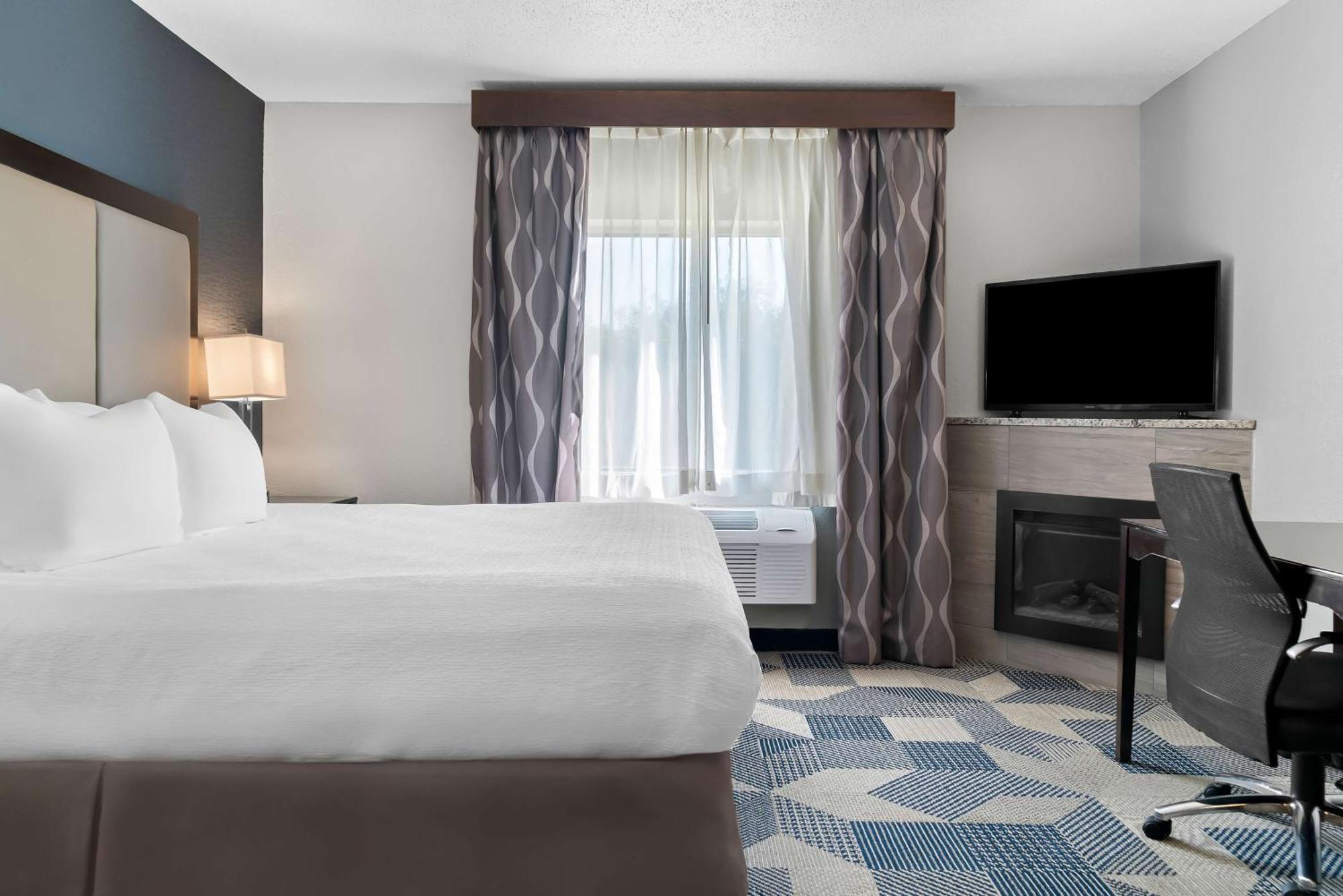 Western Airport & 3* Flint