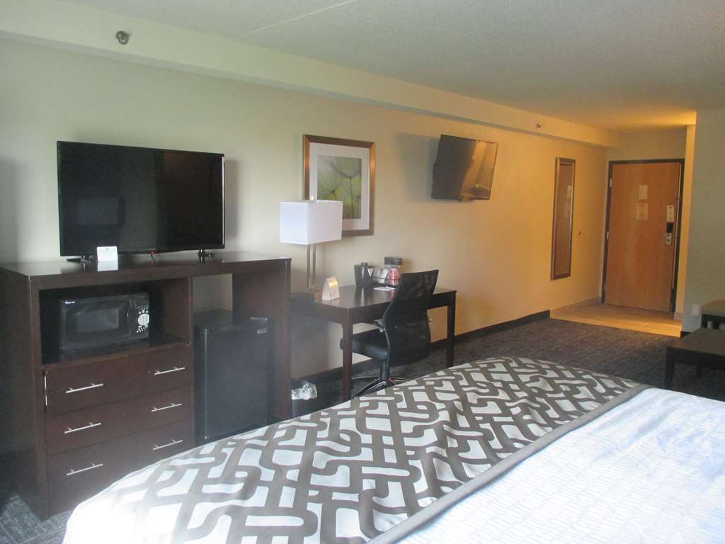 Western Airport & 3* Flint